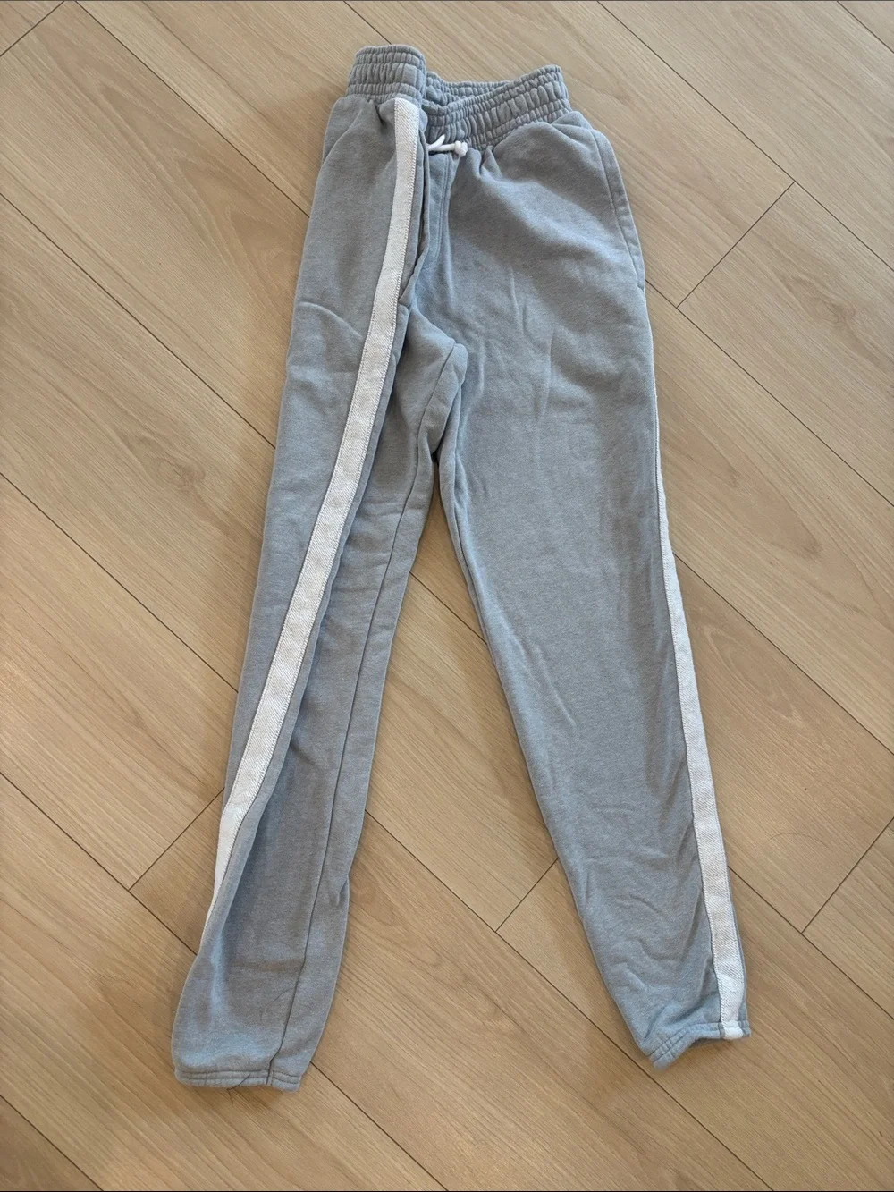Under Armour Gray Joggers with Navy 'Earn Greatness' Graphic - Picture 5 of 6